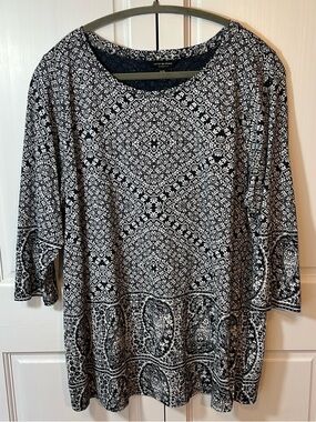 Lucky Brand, BOHO women’s 1X, Navy and ivory, 3/4 sleeve top